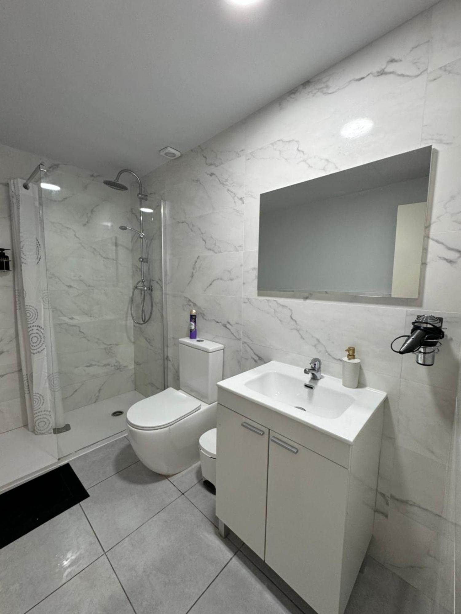 Habitacion Para Tu Estadia Corta En Bcn Leilighet Barcelona Eksteriør bilde