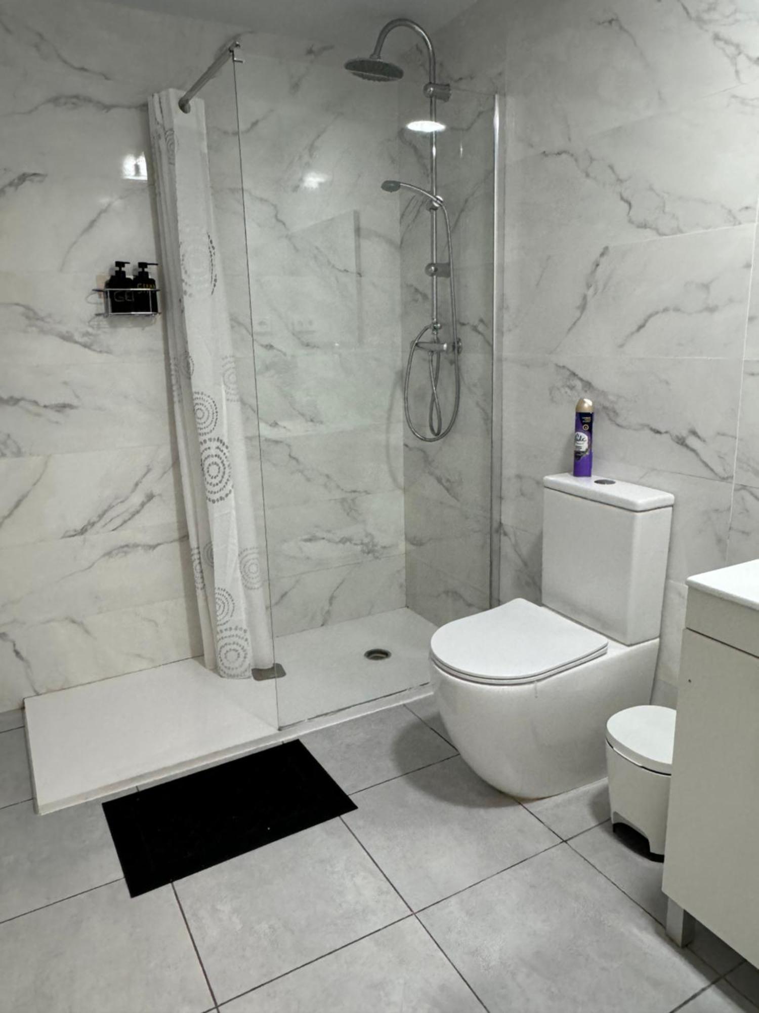 Habitacion Para Tu Estadia Corta En Bcn Leilighet Barcelona Eksteriør bilde